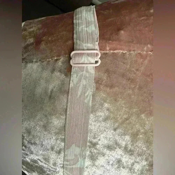 Francesca's mi ami Candice Floral Flounce Maxi Dress (V12) - Picture 5 of 9